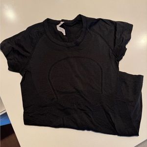 Lulu lemon black shirt